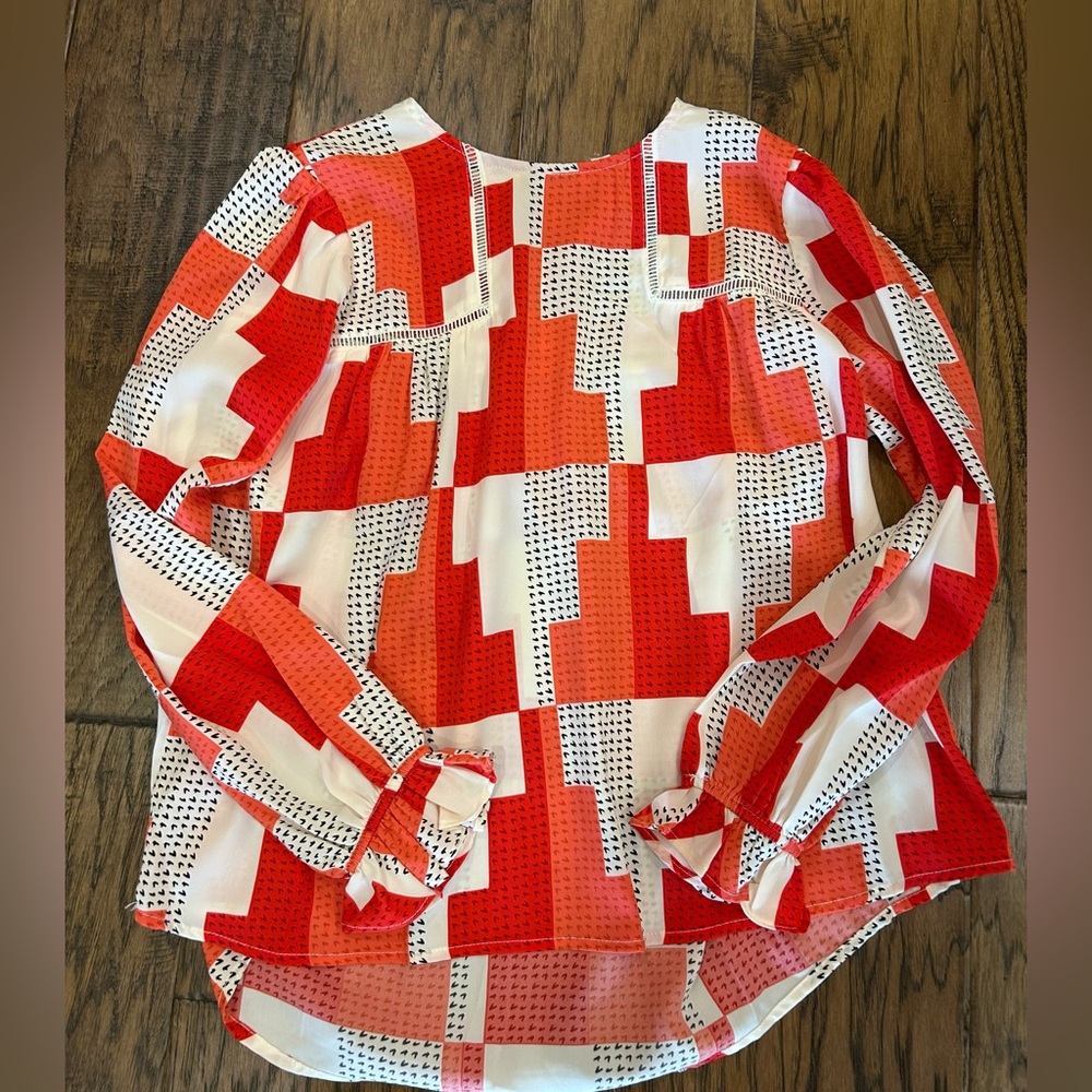 Avara red and white blouse